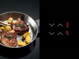 Comparatif démontrant que les tables à induction AEG chauffent plus vite et cuisent du popcorn plus rapidement que les autres plaques