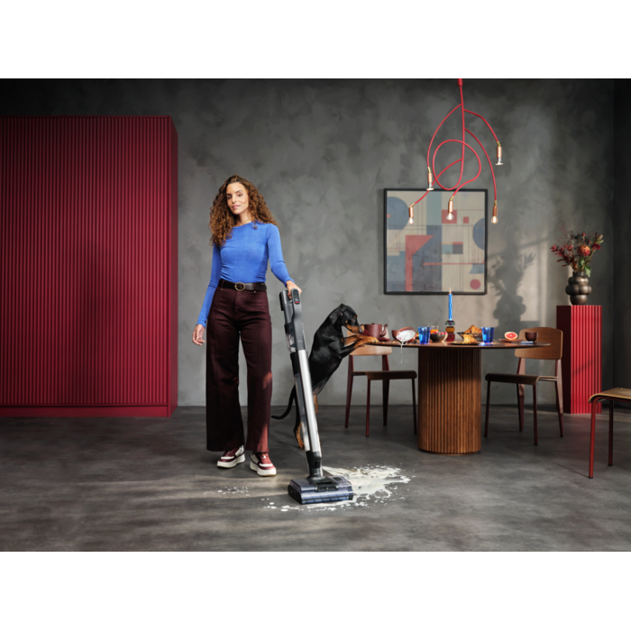 AEG - Aspirateur sans fil Wet & Dry - AW82U2DG