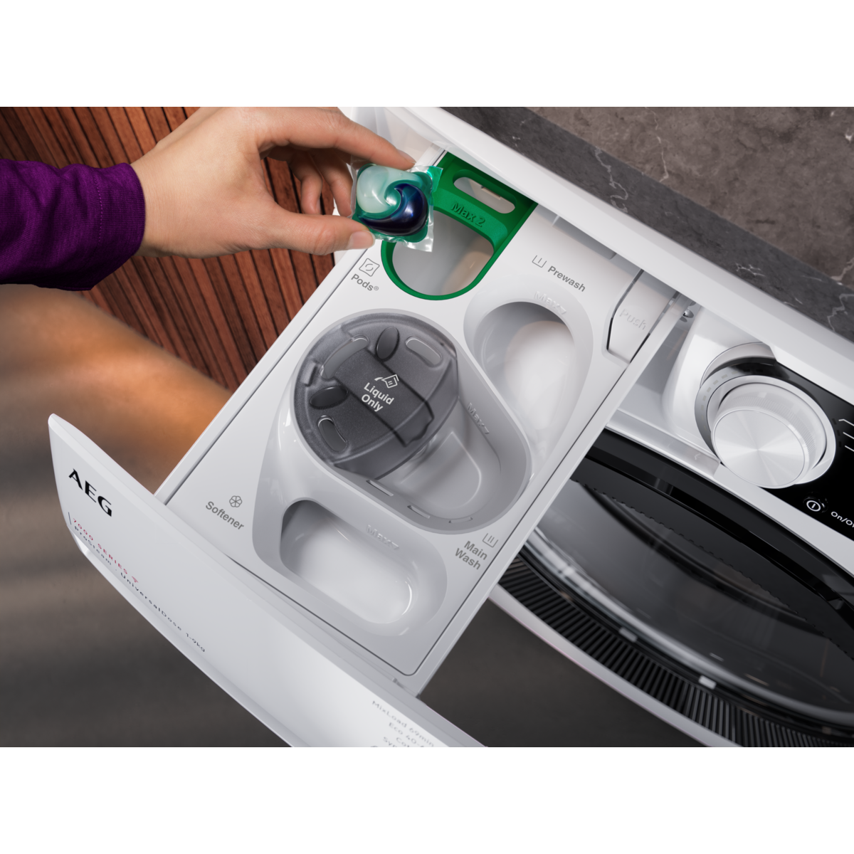AEG - Machine à laver 10 kg - LR8E80600