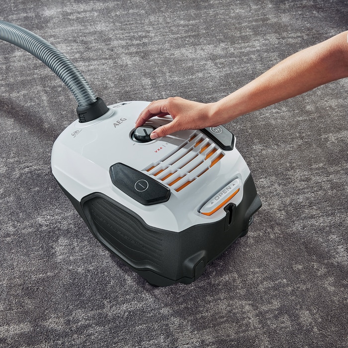 AEG - Aspirateur avec sac - VX6-2-IW-5