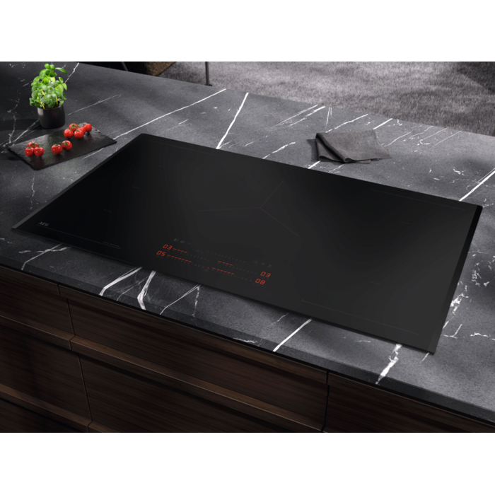 AEG - Taque à induction - NIK95I00FB