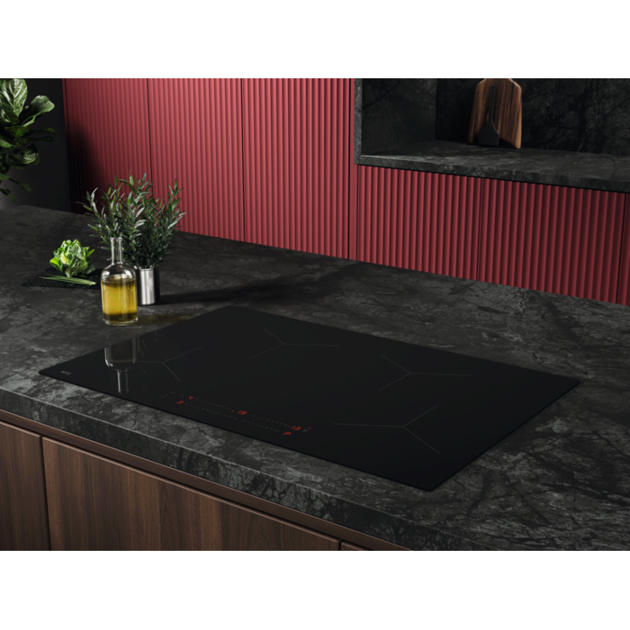 AEG - Taque à induction - OIO84A00IB
