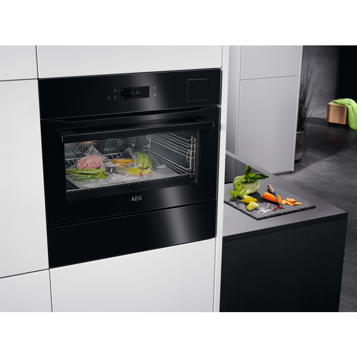 AEG - Four encastrable compact - KSK792280B