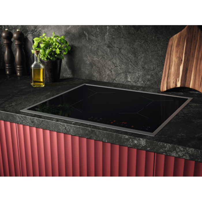 AEG - Taque à induction - TN64IA0FXB