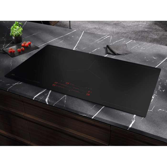 AEG - Taque à induction - NIK95I00IB