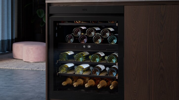Cave à vin AEG dans une cuisine
