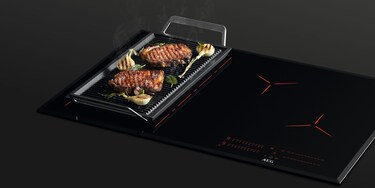 cuisson de viande sur la plaque de cuisson pure