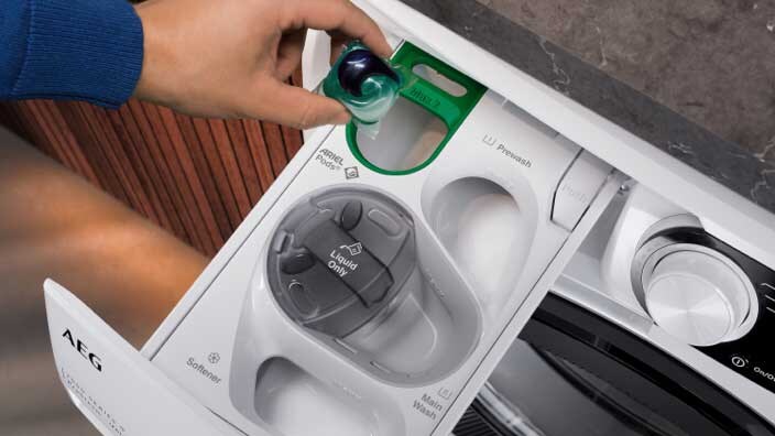 Machine à laver AEG avec tiroir UniversalDose 