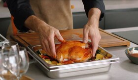 Ustensiles nécessaires pour la préparation du poulet au four combiné à vapeur