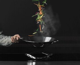 Le wok Fusion pour les tables à induction AEG