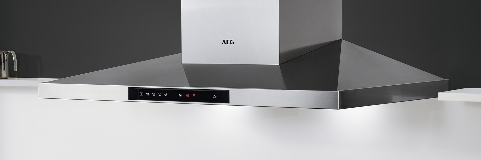 Hotte 90 cm d'AEG