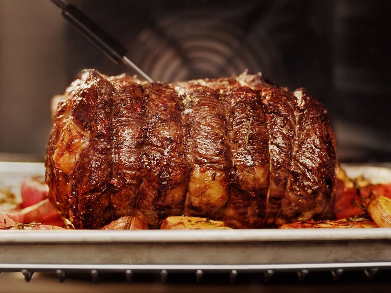 Rôtir de la viande au four avec un capteur alimentaire